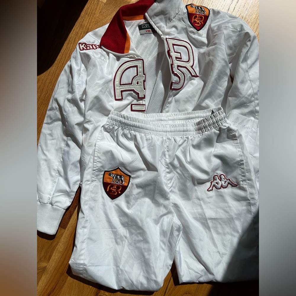AS Roma track suit. Size youth medium, good condition,